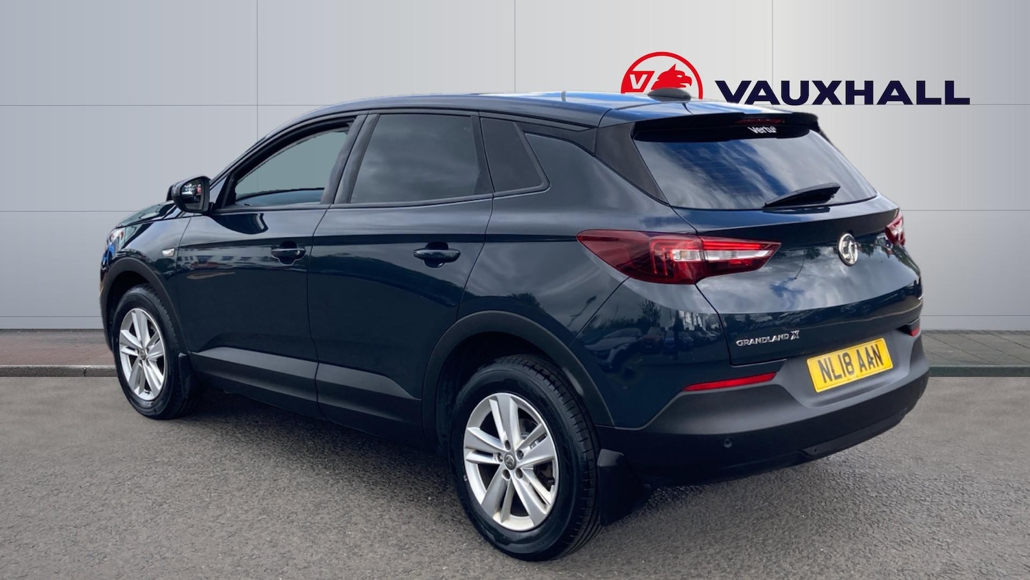 Used Vauxhall Grandland X 2018 for sale - 76681594: Photo 2