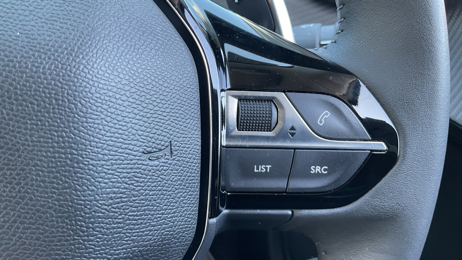 Used Peugeot 208 2023 for sale - 78152917: Photo 25