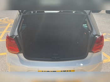 Used Volkswagen Polo 2017 for sale - 78499101: Photo