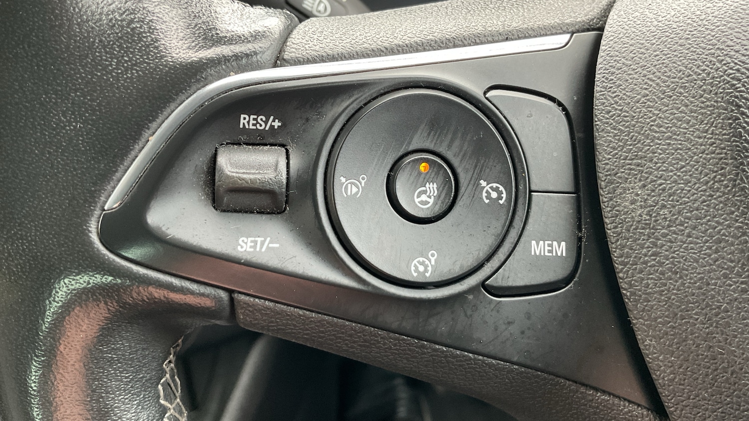 Used Vauxhall Crossland 2021 for sale - 78092557: Photo 23