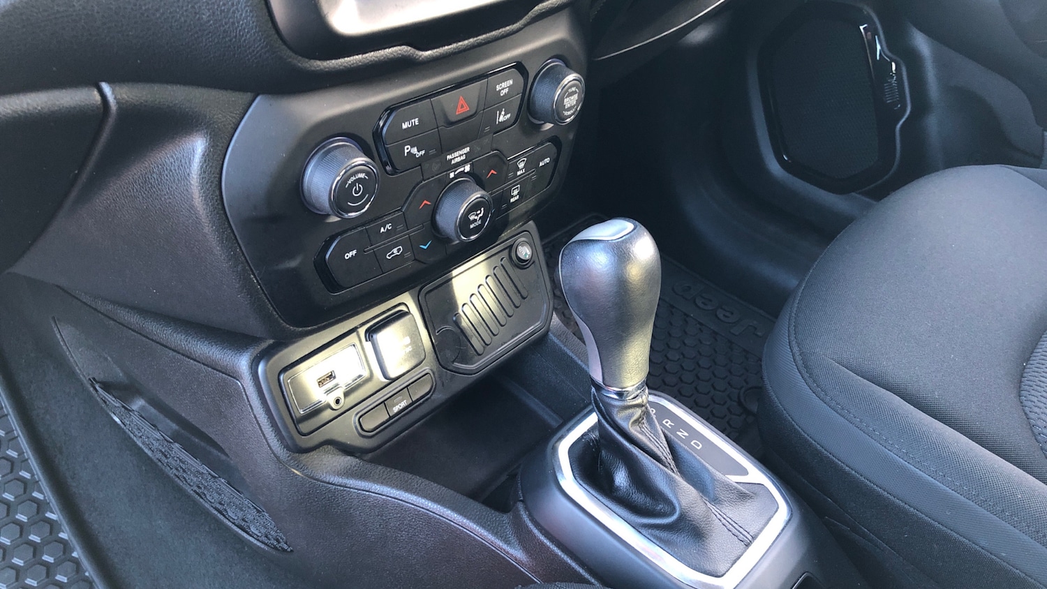 Used Jeep Renegade 2021 for sale - 76555642: Photo 13