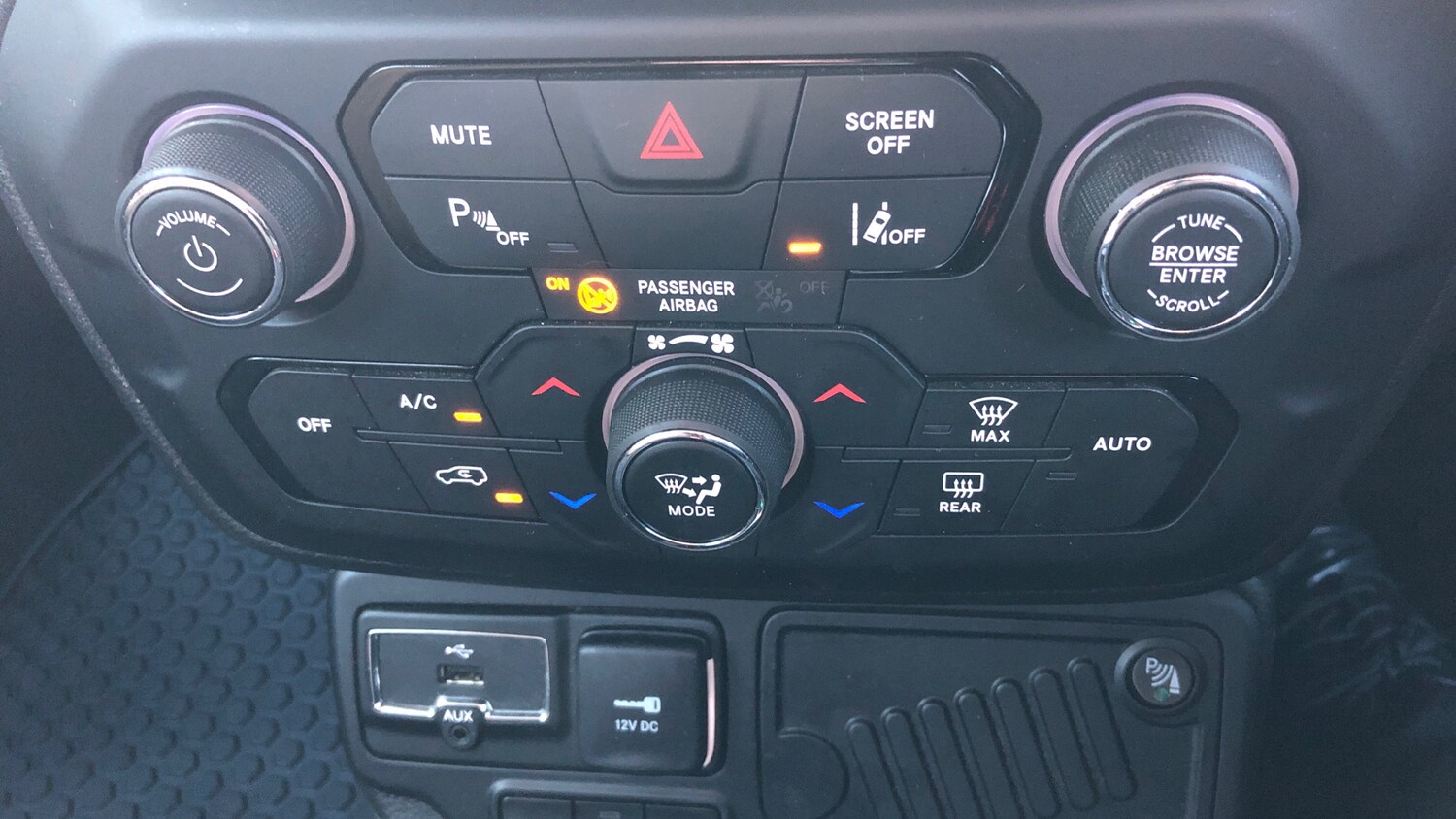 Used Jeep Renegade 2021 for sale - 76555642: Photo 21