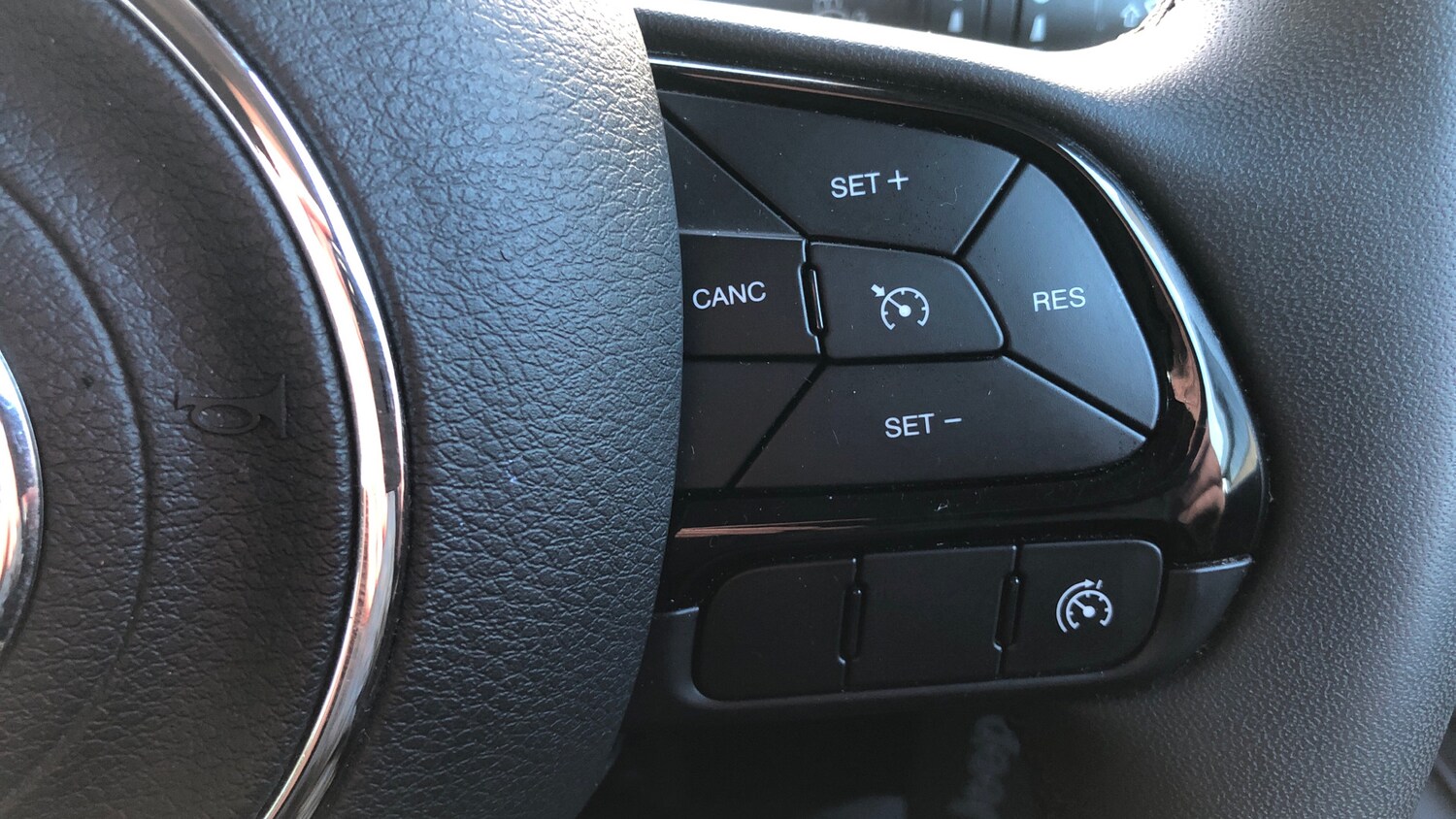 Used Jeep Renegade 2021 for sale - 76555642: Photo 24