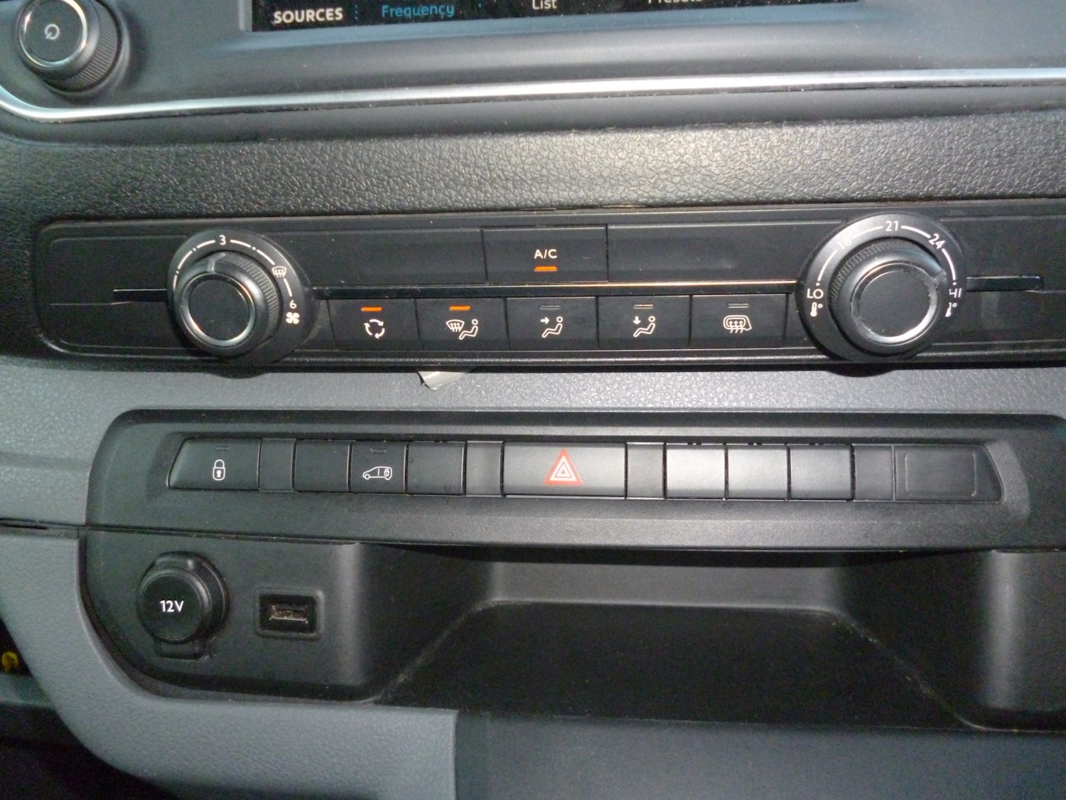 Used Peugeot Expert 2022 for sale - 77065622: Photo 18