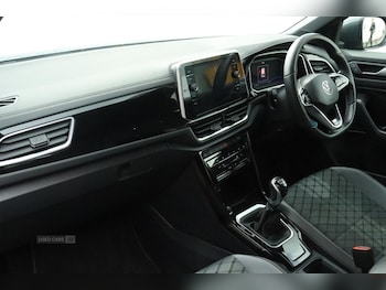 Used Volkswagen T-Roc 2023 for sale - 78823718: Photo