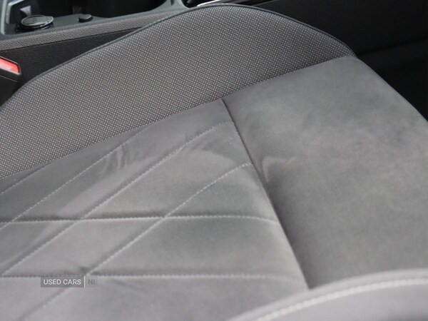 Used Volkswagen Golf 2023 for sale - 76216103: Photo 21