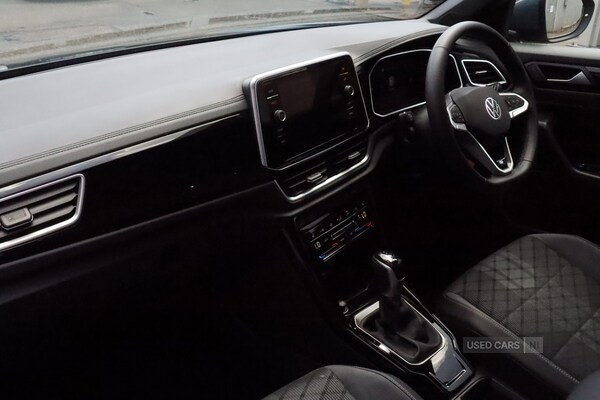 Used Volkswagen T-Roc 2024 for sale - 75226412: Photo 2