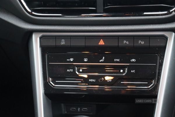 Used Volkswagen T-Roc 2022 for sale - 77075134: Photo 24