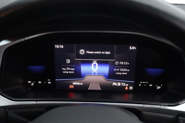 Used Volkswagen T-Roc 2022 for sale - 77075134: Photo 8