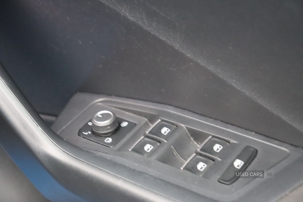 Used Volkswagen T-Roc 2018 for sale - 77050334: Photo 30