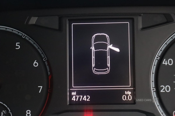 Used Volkswagen T-Roc 2018 for sale - 77050334: Photo 9