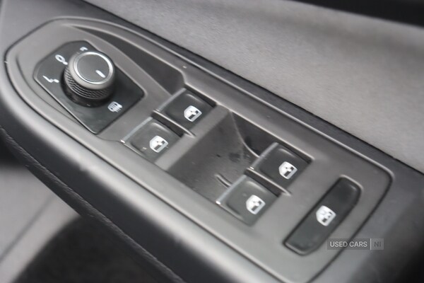 Used Volkswagen Golf 2023 for sale - 76473996: Photo 30