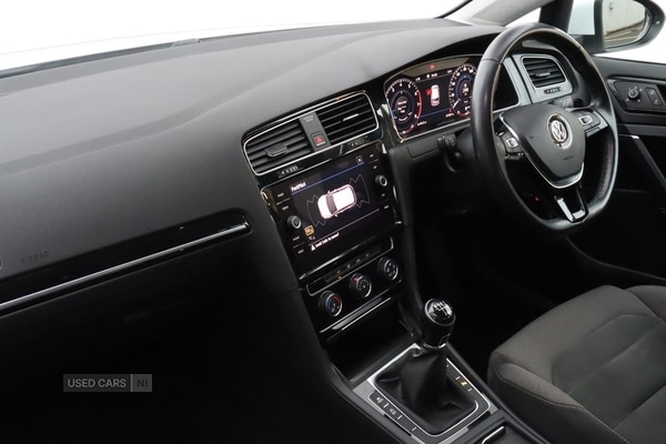 Used Volkswagen Golf 2018 for sale - 77292294: Photo 2