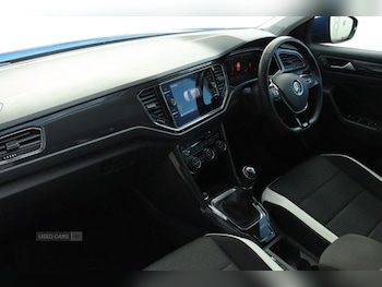 Used Volkswagen T-Roc 2018 for sale - 79610130: Photo