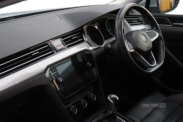 Used Volkswagen Passat 2020 for sale - 77306481: Photo 2