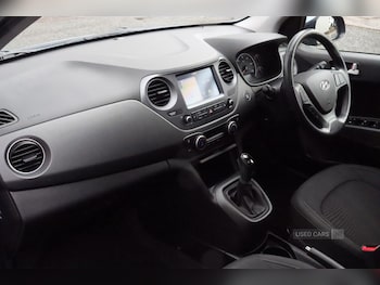 Used Hyundai i10 2018 for sale - 75327939: Photo