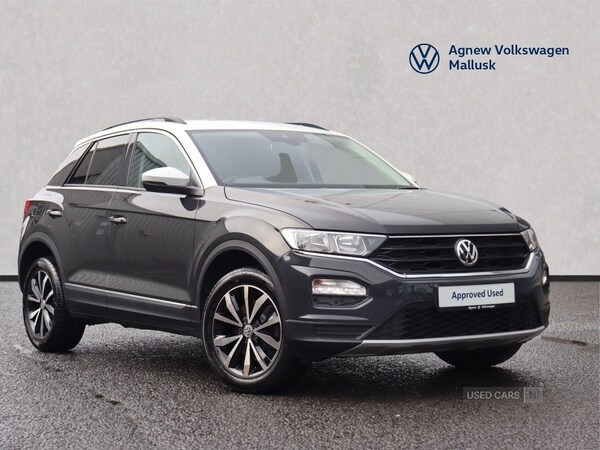 Used Volkswagen T-Roc 2018 for sale - 76216093: Photo 1