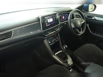 Used Volkswagen T-Roc 2023 for sale - 79712921: Photo