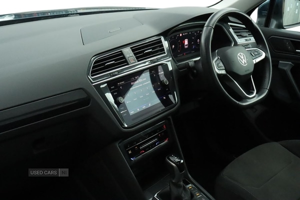 Used Volkswagen Tiguan 2023 for sale - 78020679: Photo 2