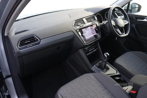 Used Volkswagen Tiguan 2023 for sale - 76840227: Photo 2