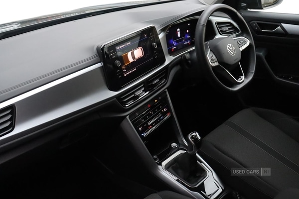 Used Volkswagen T-Roc 2025 for sale - 77292319: Photo 2