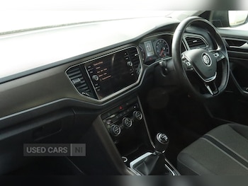 Used Volkswagen T-Roc 2019 for sale - 78388494: Photo