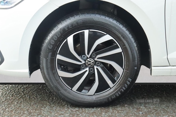 Used Volkswagen Polo 2023 for sale - 77634233: Photo 5