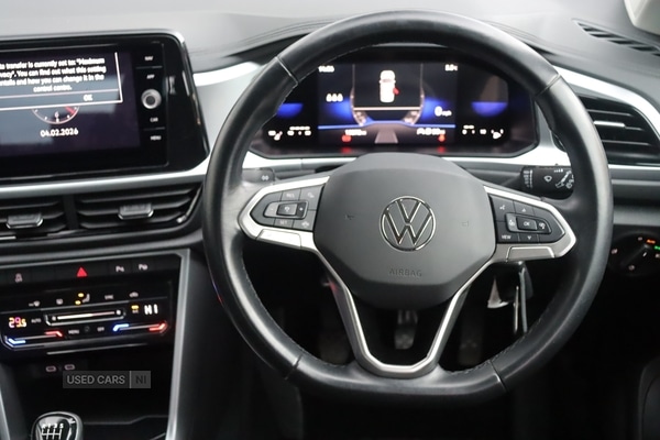 Used Volkswagen T-Roc 2023 for sale - 77456821: Photo 29