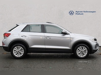 Used Volkswagen T-Roc 2023 for sale - 77456821: Photo