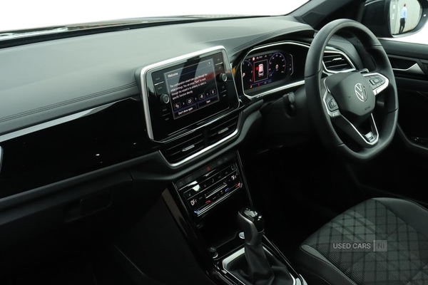 Used Volkswagen T-Roc 2025 for sale - 77825386: Photo 2