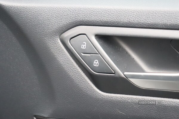 Used Volkswagen T-Roc 2023 for sale - 76296458: Photo 31