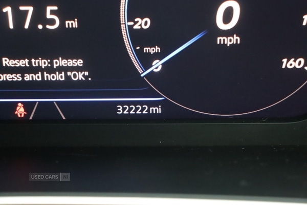 Used Volkswagen T-Roc 2023 for sale - 76296458: Photo 9