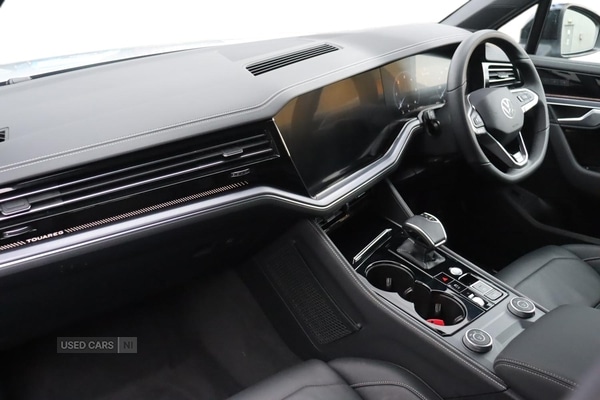 Used Volkswagen Touareg 2025 for sale - 77441610: Photo 2