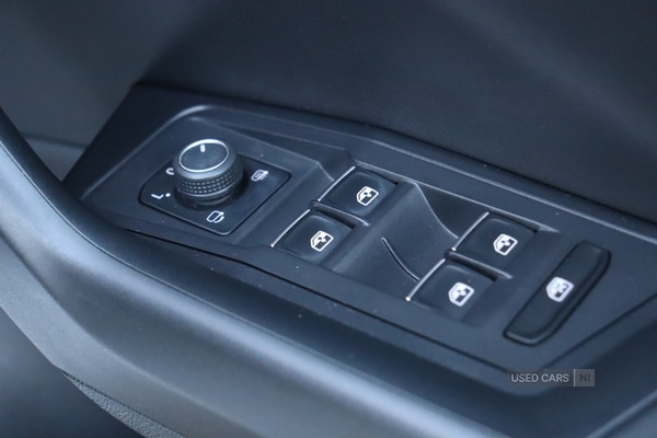 Used Volkswagen T-Roc 2023 for sale - 77231063: Photo 30