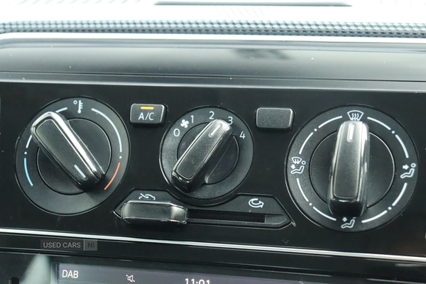 Used Volkswagen up! 2018 for sale - 77738839: Photo 28