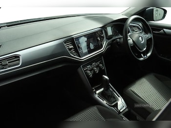 Used Volkswagen T-Roc 2022 for sale - 79389120: Photo