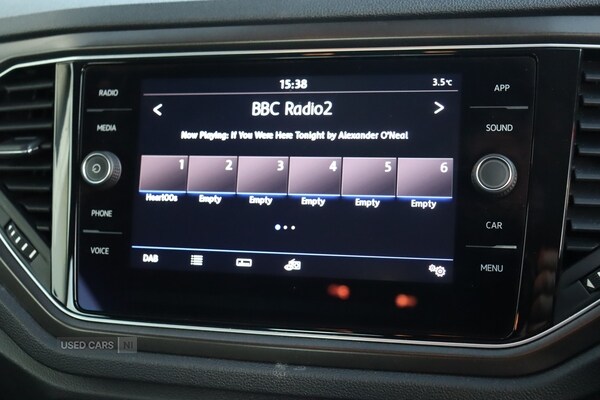 Used Volkswagen T-Roc 2018 for sale - 76998613: Photo 16