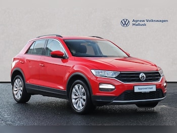 Used Volkswagen T-Roc 2018 for sale - 76998613: Photo