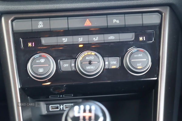 Used Volkswagen T-Roc 2018 for sale - 76998613: Photo 28