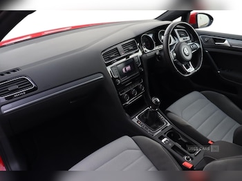 Used Volkswagen Golf 2017 for sale - 76486078: Photo