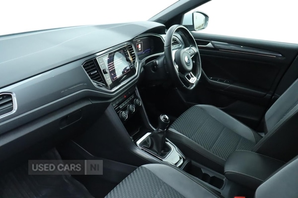 Used Volkswagen T-Roc 2022 for sale - 77697097: Photo 2