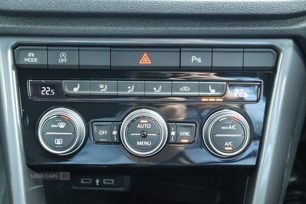 Used Volkswagen T-Roc 2022 for sale - 77697097: Photo 28