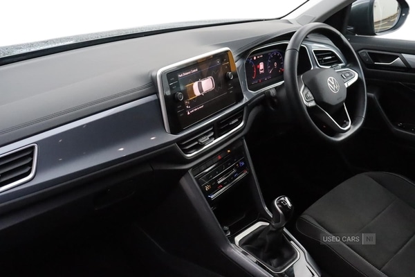 Used Volkswagen T-Roc 2024 for sale - 77009228: Photo 2