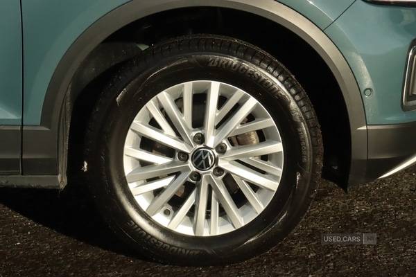 Used Volkswagen T-Roc 2023 for sale - 77809350: Photo 25