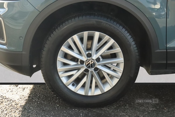 Used Volkswagen T-Roc 2023 for sale - 77809350: Photo 5