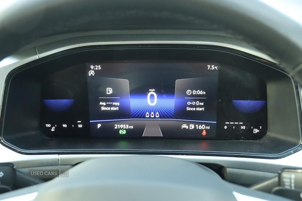 Used Volkswagen T-Roc 2023 for sale - 77809350: Photo 8