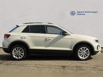 Used Volkswagen T-Roc 2024 for sale - 78729253: Photo
