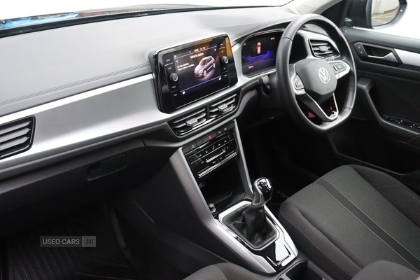 Used Volkswagen T-Roc 2022 for sale - 77456828: Photo 2