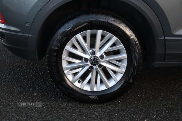 Used Volkswagen T-Roc 2023 for sale - 76646825: Photo 25