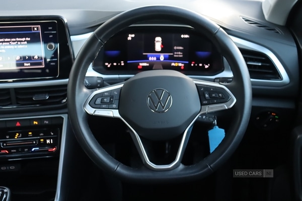 Used Volkswagen T-Roc 2023 for sale - 76646825: Photo 29